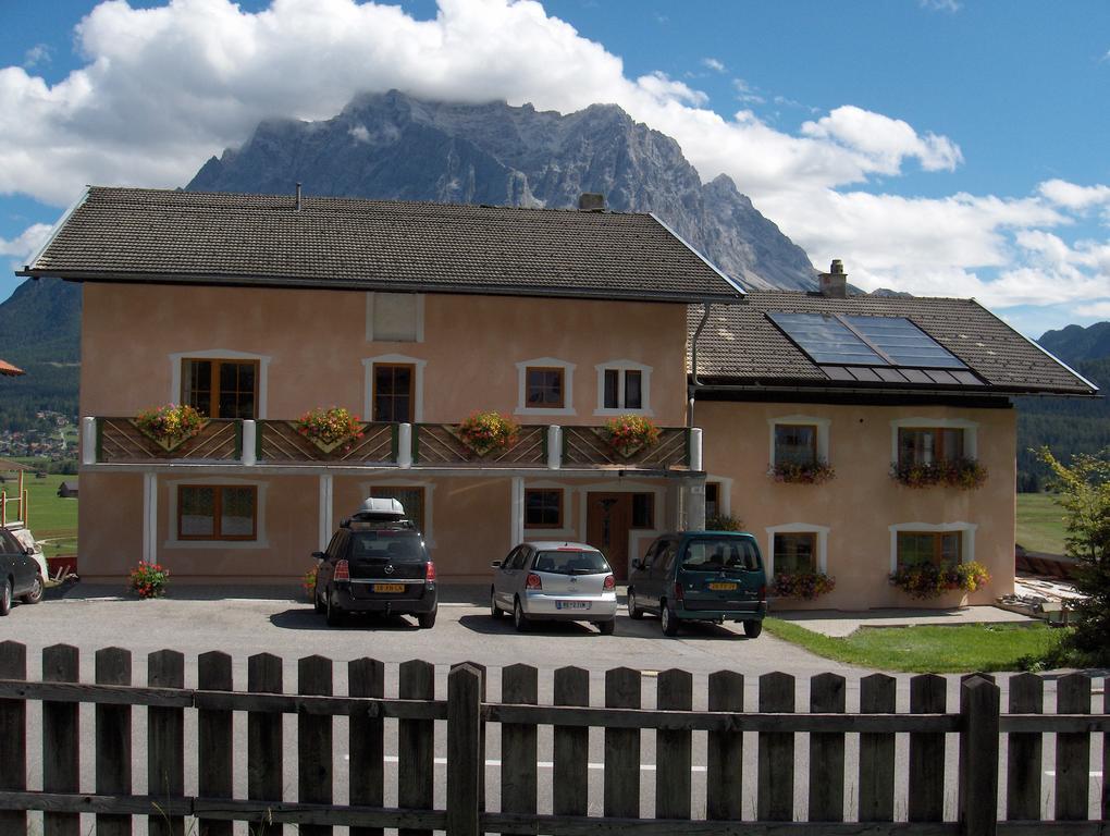 阿尔卑斯体育酒店 莱尔莫斯 客房 照片